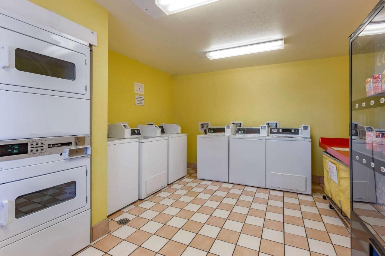 Suburban Studios Albuquerque Midtown - University Esterno foto