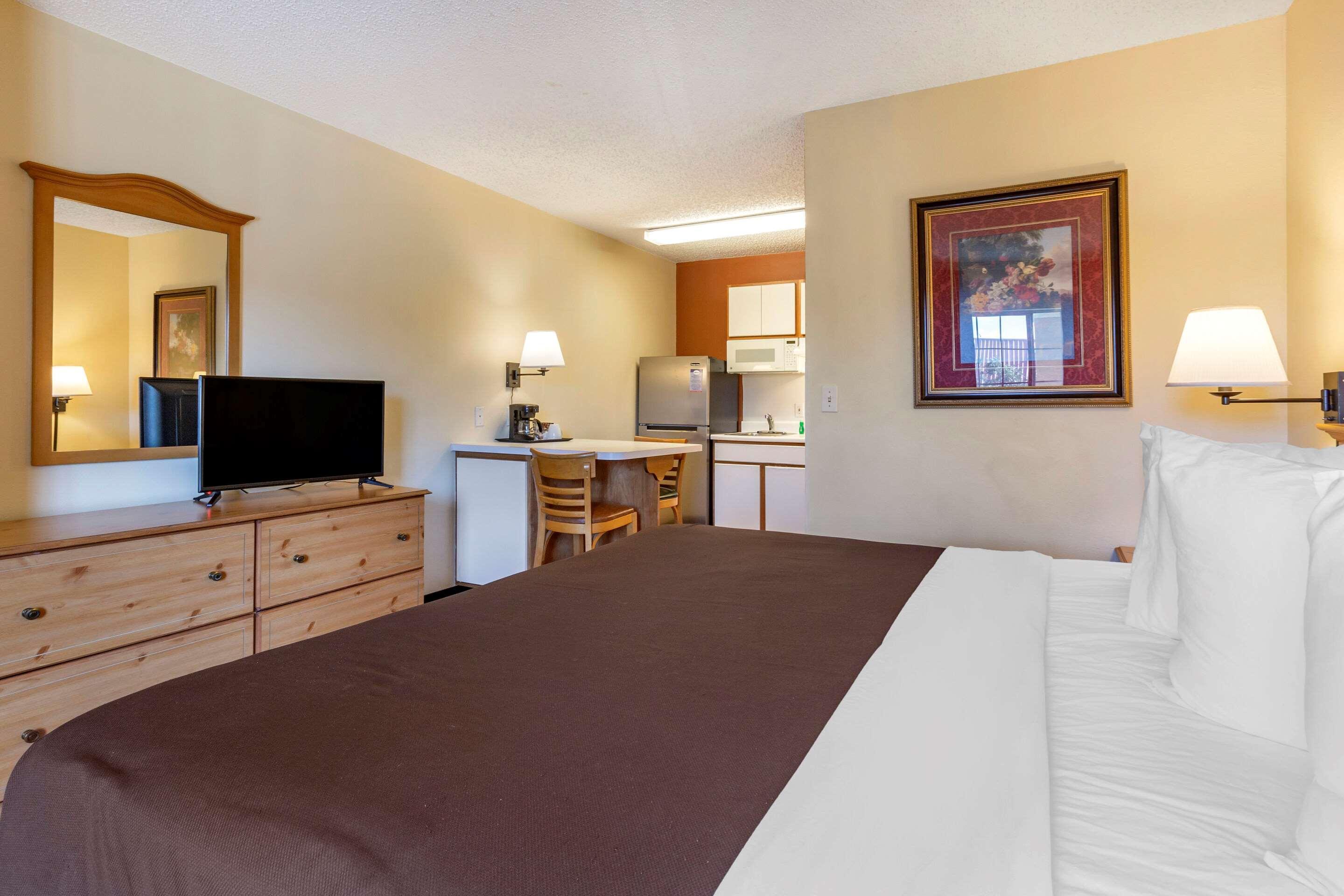 Suburban Studios Albuquerque Midtown - University Esterno foto
