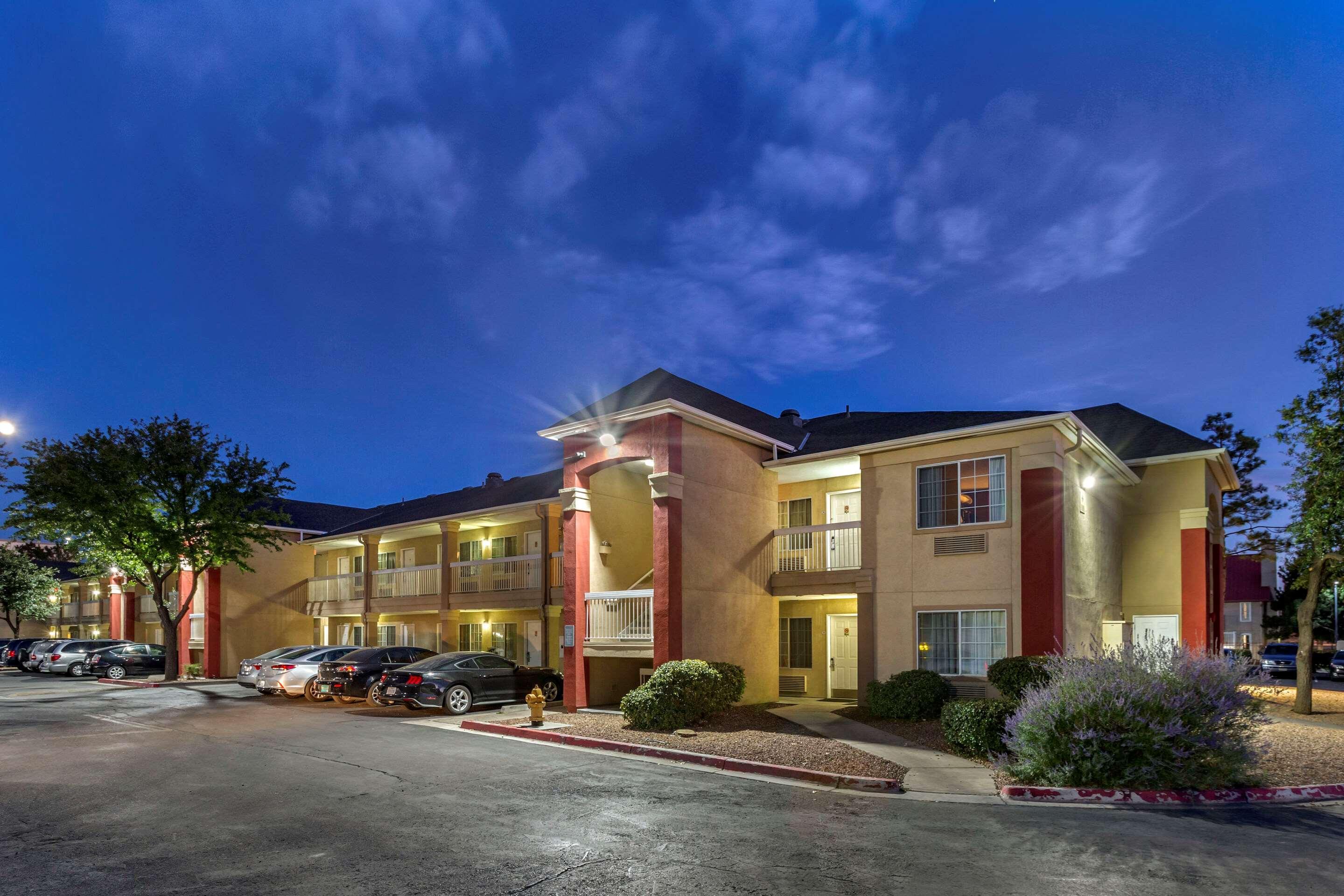 Suburban Studios Albuquerque Midtown - University Esterno foto