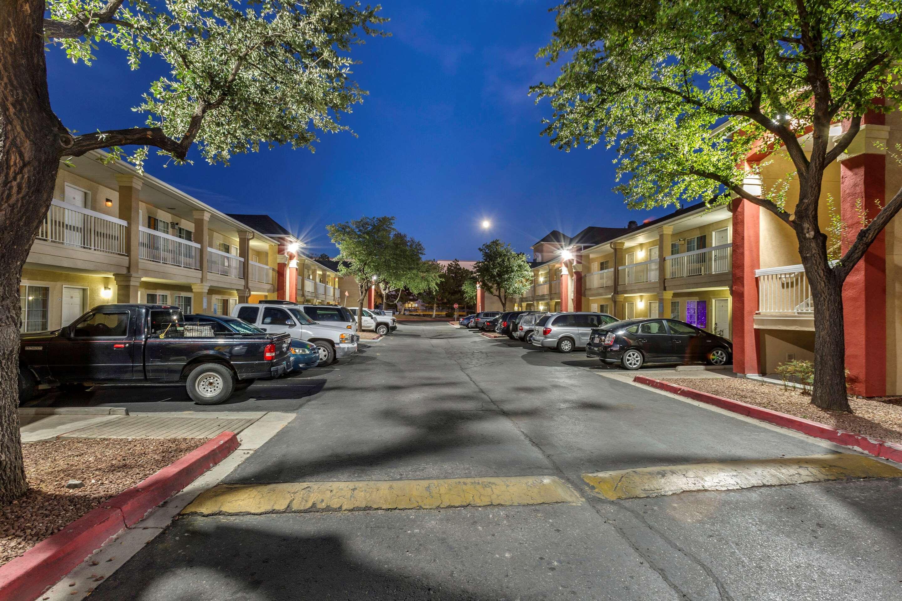 Suburban Studios Albuquerque Midtown - University Esterno foto
